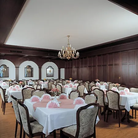 Szálloda Urlaubshotel Binder Büchlberg