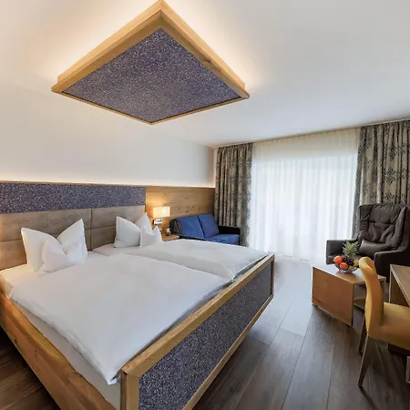 فندق Urlaubshotel Binder Büchlberg